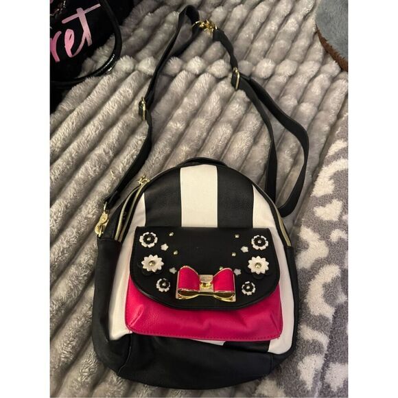 Betsey johnson pink black white stripe bow convertible backpack  minibag purse BETSEY JOHNSON Purse, Vintage Bag, Faux Leather Purse  main image 3
